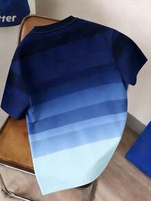 Manfinity Joysei Men's Fashionable Summer Casual Blue Ombre Round Neck Short Sleeve T-Shirt - Blue - View 2