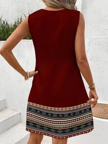 EMERY ROSE 几何印花波西米亚风大码女式休闲简约无袖圆领连衣裙，适合夏季度假 - 彩色 - 查看 2