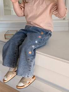 DAZY Toddler Girls' Korean Style Loose Washed Denim With Five-Pointed Star Embroidery - Blue - View 7