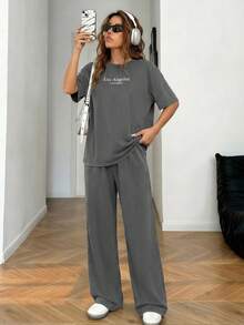SHEIN EZwear 加大码深灰色雪花印花短袖T恤和裤子套装 - 深灰色 - 查看 5