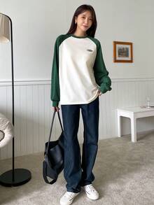 DAZY Letter Patched Colourblock Raglan Sleeve Tee - Dark Green - View 4