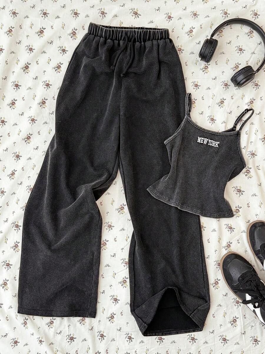 SHEIN Tween Girl 2pcs Set: Black Snowflake Embroidered Ribbed Knit Camisole Top And Casual Retro Snowflake Printed Pants - Grey - View 1