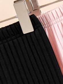 Conjunto de 3 calças curtas infantis femininas, estilo Y2K, básicas e casuais, em malha canelada, nas cores preto, rosa e branco, modelagem slim, elásticas e macias. Perfeitas para férias de verão, praia e primavera. - Multicolorido - Ver 3