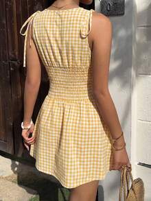 MainGRL 夏季休闲度假黄色格子吊带迷你连衣裙 - 黃色 - 查看 2