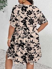 SHEIN Frenchy 大码女式V领碎花优雅休闲连衣裙 - 彩色 - 查看 2
