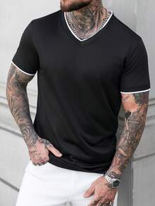 Manfinity CasualCool 男士V领休闲百搭日常短袖T恤 - 黑色 - 查看 1