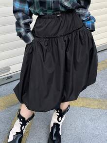 DAZY Chân váy xòe rộng rãi, thoải mái, kiểu dáng mùa xuân hè, có dây rút ở eo, họa tiết hoa, túi lớn và thiết kế phối màu, nhẹ nhàng, phong cách đường phố ngoài trời dành cho nữ. - màu đen - Xem 2