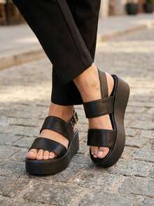 Sandalias con plataforma de tiras anchas disponible en negro y café - Negro - Ver 1