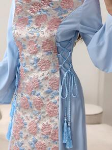 Yasmyna Đầm dài tay xẻ tà, cổ vuông, thắt eo, chất liệu jacquard, phối nhiều mảnh vải, kiểu Ả Rập dành cho nữ. - Màu xanh lam - Xem 8