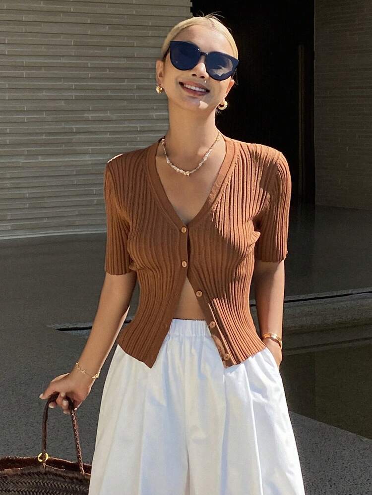 Women's Solid Color Fitted Short Sleeve V-Neck Casual Elegant Spring/Summer Knit Sweater