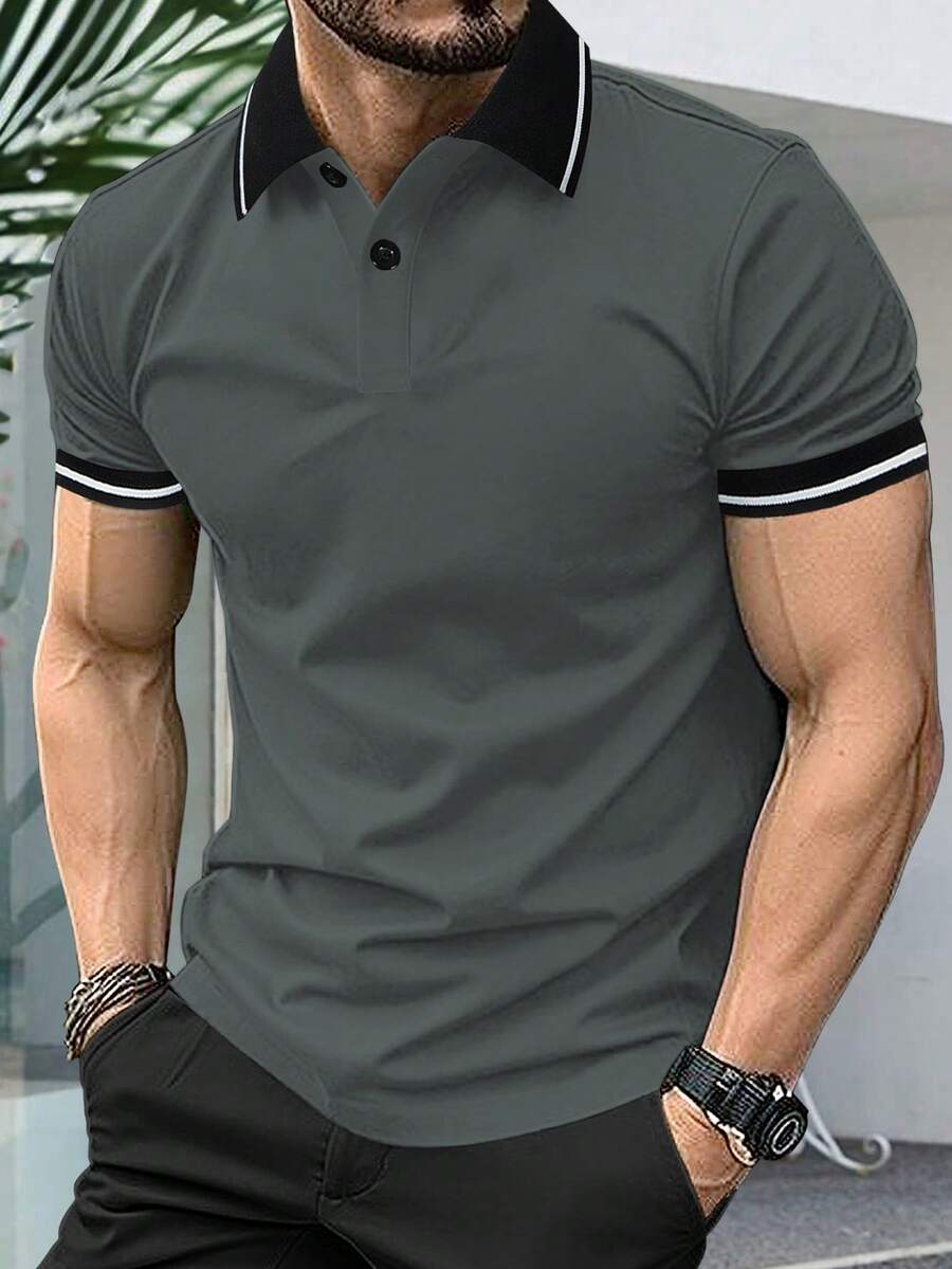 Manfinity Mode 男士休闲拼接短袖Polo衫，通勤和外出皆宜；男士T领T恤；男士休闲上衣；男士Polo衫；男士高尔夫球衫；男士服装在线；复古风格；日常休闲；周末旅行；户外活动；探险旅行；轻松的工作环境或半正式场合；男友/丈夫礼物；周年纪念/生日礼物；派对；夏季假期；沙滩装；夏威夷婚礼；春夏皆宜 - 深灰色 - 查看 1