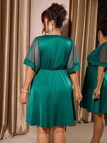 Cravure Plus Size Women Elegant Satin V-Neck Dress, Spring/Summer - Green - View 2
