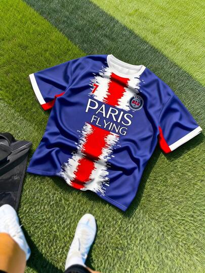 Aesthetic Post Camiseta de manga corta de estilo deportivo casual para hombres con estampado de graffiti desgastado en contraste de color rojo y azul, del equipo de fútbol Paris Saint-Germain con el número 7