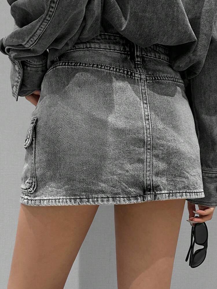 Fashionable Versatile Cargo Pocket Washed Denim Mini Skirt For Women