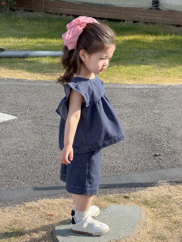 DAZY Toddler Girls' Spring/Summer Denim Effect Ruffle Trim Sleeveless Shirt & Shorts 2-Piece Set - Blue - View 11