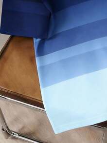 Manfinity Joysei Men's Fashionable Summer Casual Blue Ombre Round Neck Short Sleeve T-Shirt - Blue - View 3