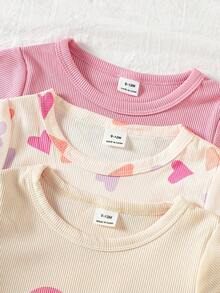 Playful Pals 3套女婴可爱休闲粉色爱心字母“我爱妈妈”印花罗纹针织荷叶边短袖圆领T恤上衣和长裤打底裤，柔软弹力两件套服装，适合情人节、日常居家穿着，春夏皆宜。 - 粉色 - 查看 3