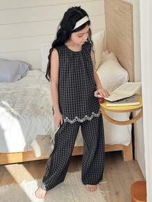 DAZY Tween Girl Plaid Floral Embroidered Crew Neck Top And Pants Pajama Set - Multicolor - View 3