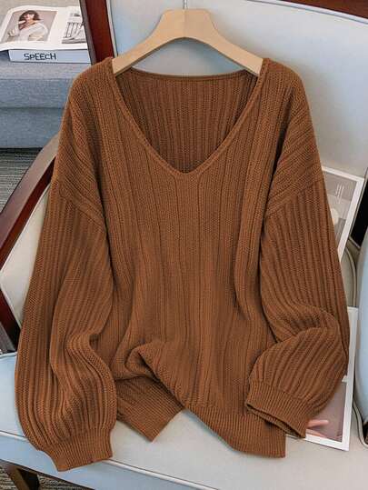 GlowEve CURVE كنزة صوفية بياقة على شكل حرف V وأكمام طويلة منسدلة مقاس كبير أنيقة