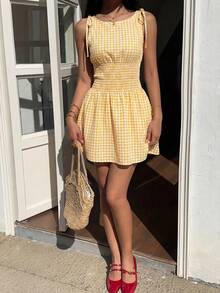 MainGRL 夏季休闲度假黄色格子吊带迷你连衣裙 - 黃色 - 查看 3