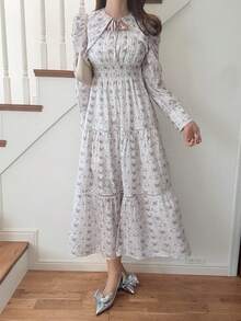 FRIFUL 女士优雅度假风全印花扭领羊腿袖收腰连衣裙 - 白色 - 查看 2