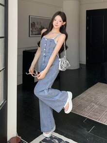 DAZY 女士宽松休闲交叉露背收腰复古水洗蓝色直筒牛仔裤、牛仔背带裤和连体裤，适合春夏穿着