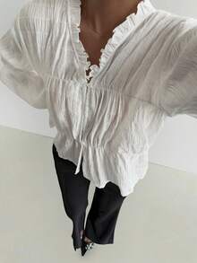 Livesso 春夏宽松商务休闲纹理荷叶边下摆腰部设计白色开衫长袖衬衫，女士度假款 - 白色 - 查看 8