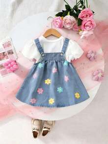 SHEIN Playful Pals Đầm denim dáng rộng thoải mái in hoa cho bé gái, màu be, tay ngắn, chất liệu cotton mềm mại nhẹ, là món đồ không thể thiếu cho các bé gái sành điệu, phù hợp mặc vào mùa xuân/hè, dạo phố, đi mua sắm, dã ngoại, mẫu mới mùa thu 2023. - Nhiều màu - Xem 6
