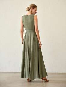 MOTF PREMIUM WOMEN'S LONG LINEN ROUND NECK SLEEVELESS FLARED HEM SPLIT WAIST CLASSIC ELEGANT VERSATILE VACATION PASTORAL ELEGANT DRESS, SPRING/SUMMER - Dark Green - View 3