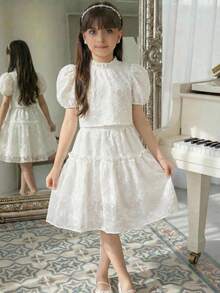 SHEIN Tween Girl Spring/Summer Korean Style Floral Short Sleeve Top With Ruffle Hem Simple Versatile Dress Set, Perfect For Outdoor Activities, Vacation, Friends Tween Girl - White - View 3