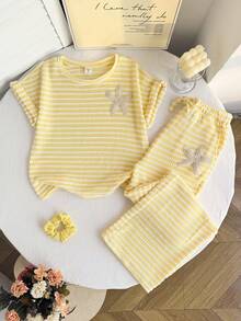 SHEIN Bộ 2 món cho bé gái tuổi teen: Áo thun và quần dài tay ngắn cổ tròn họa tiết sao biển kẻ sọc, dáng rộng thoải mái, kiểu dáng thường ngày. - Màu vàng - Xem 2