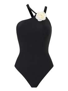 Swim Oasis 春夏黑色针织面料杏色花卉点缀单肩镂空露背修身连体泳衣，搭配黑色网纱单肩褶皱高开衩长裙，高级时尚女式泳装 - 黑色 - 查看 3