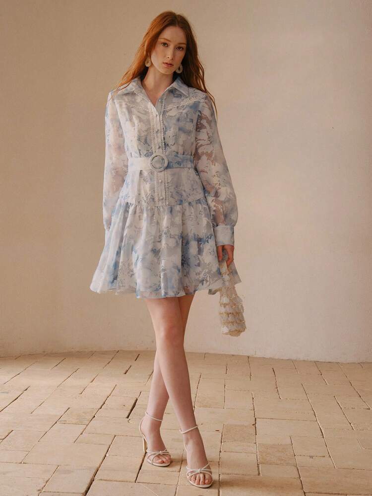 FRENCH FASHION WOMEN'S BLOUSE WITH SHIRTCOLLAR, LONG SLEEVE, LACE TRIM, FLORAL PRINT, RUFFLE HEM, WAIST CINCHED A-LINE FLORAL PRINT DRESS, ELEGANT