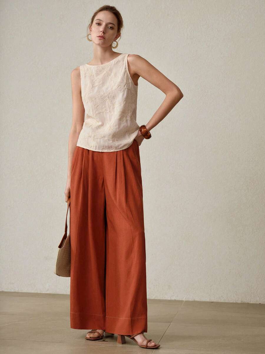 MOTF PREMIUM 女士重工刺绣无袖上衣 - 杏色 - 查看 1