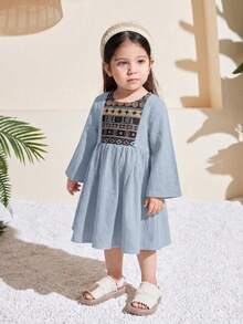 女婴可爱碎花流苏长袖连衣裙，春夏款 - 藍色 - 查看 4