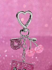 Mean Girls | SHEIN 时尚锌合金亮面樱桃粉钥匙扣，奢华精致，可作包包挂饰、吊坠、纪念品、收藏品，适用于礼品、钱包、书包、背包、汽车配件等。 - 粉紫色 - 查看 7