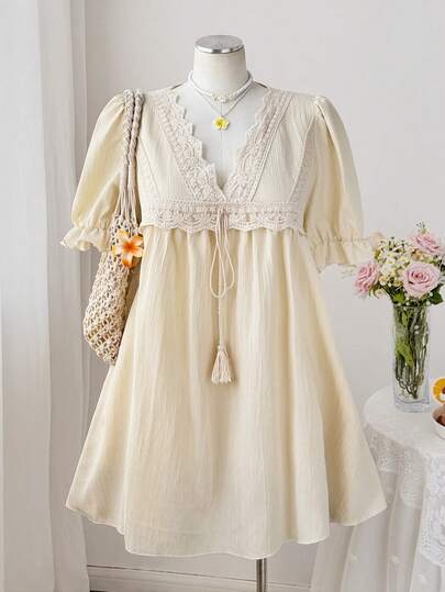 Sweetra 大码V领蕾丝拼接短袖荷叶边系腰优雅复古可爱休闲派对假日娃娃裙