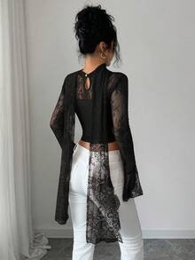 Elenzga Blusa feminina nova, em cor sólida, com detalhes em renda, sem alças, mangas longas e amplas com punhos franzidos, detalhe frontal em espinha de peixe, amarração longa no pescoço, ideal para festas, Halloween, Natal, eventos de fim de ano, encontros e Dia dos Namorados. - Preto - Ver 2