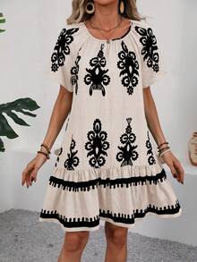 SHEIN LUNE All-Over Print Round Neck Ruffle Hem Casual Short Sleeve Dress - Black - View 3