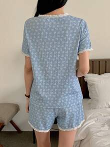 DAZY Bộ đồ ngủ hình gấu dễ thương và họa tiết hoa nhí phối viền tương phản dành cho nữ. - Màu xanh lam - Xem 2