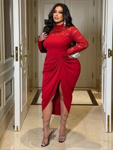 NU&NOW Đầm dài tay cổ đứng phối ren, eo xoắn, xẻ cao, dáng midi ôm sát màu đỏ, dành cho nữ cỡ lớn, mùa xuân/hè, chất liệu vải co giãn. Thích hợp cho những buổi hẹn hò lãng mạn, các buổi gặp gỡ trang trọng, tiệc cocktail ngày Valentine, du lịch nghỉ dưỡng, dạo phố, lễ hội âm nhạc, đám cưới lãng mạn và các dịp trang trọng khác: Phong cách thời trang trưởng thành, gợi cảm, tối giản và thanh lịch dành cho nữ cỡ lớn. - Đỏ - Xem 5