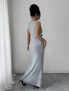 SHEIN Raffinéa Women's Grey V-Neck Sleeveless Fashionable Minimalist Versatile Knit Dress, Spring/Summer - Grey - View 2