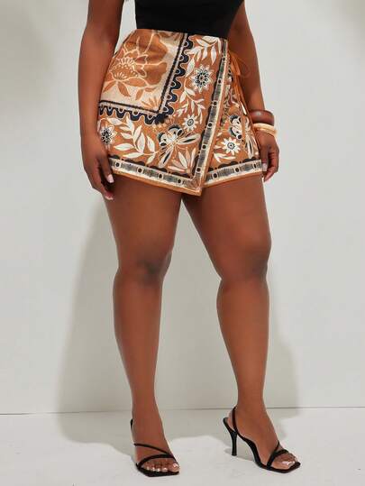 SHEIN SXY 大码全印花系带休闲短裤，适合度假穿着