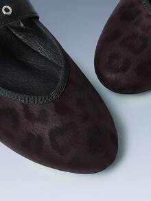 CUCCOO GRLICON Sandal Wanita Motif Leopard, Sederhana dan Serbaguna, Cocok untuk Aktivitas Luar Ruangan, dengan Desain Tali Tunggal dan Gesper Bertabur Stud, Gaya Y2K Punk Keren, Sepatu Sporty Gothic Musim Semi, Liburan Musim Semi, Paskah, Natal, Hari Valentine - Burgundy - View 5