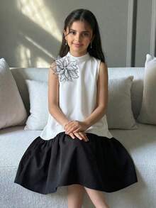SHEIN Tween Girl Elegant 3D Floral Decor Black And White Summer Dress, Formal Wedding Guest Ruffle Hem Sleeveless A-Line Midi Party Wear Dress For Tween Girl - Black and White - View 3