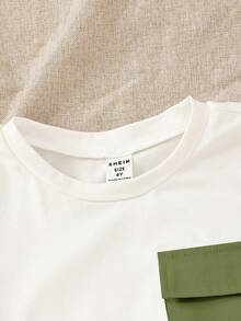 SHEIN Genkimix Kids 两件套男童圆领短袖口袋T恤和短裤休闲套装 - 軍綠色 - 查看 4