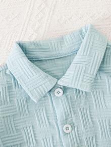 SHEIN Vintaside Kids 纹理衬衫和短裤街头时尚幼儿男童两件套 - 淺藍色 - 查看 8