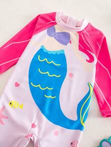 SHEIN 这款女婴连体长袖泳衣采用可爱百搭的美人鱼图案，非常适合休闲度假和春夏季节穿着。 - 彩色 - 查看 2