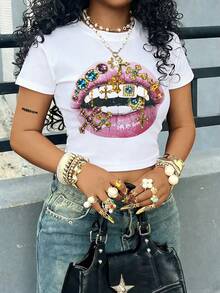 Rovax 女士休闲十字架和嘴唇印花短款修身T恤，夏季 - 白色 - 查看 1