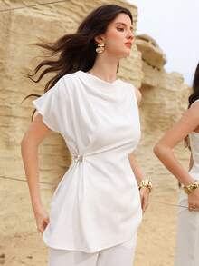 Modelyn 不对称荷叶边袖口水钻纽扣白衬衫 - 白色 - 查看 1